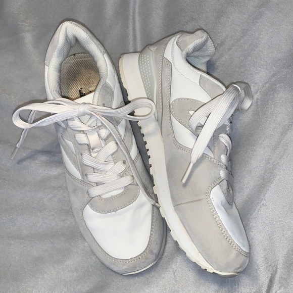 Tretorn sneakers Lillian size 7.5 white cream beige jogger - Picture 1 of 11
